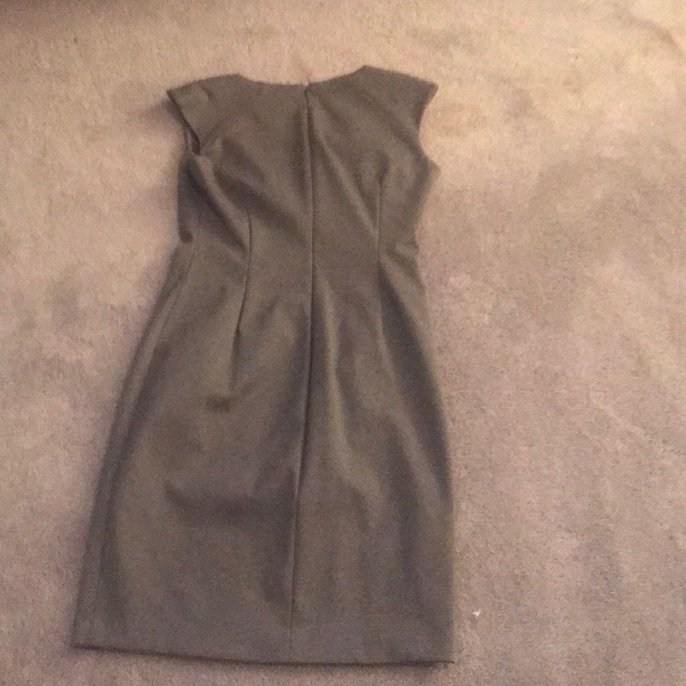 Dress - Picture 4 of 4